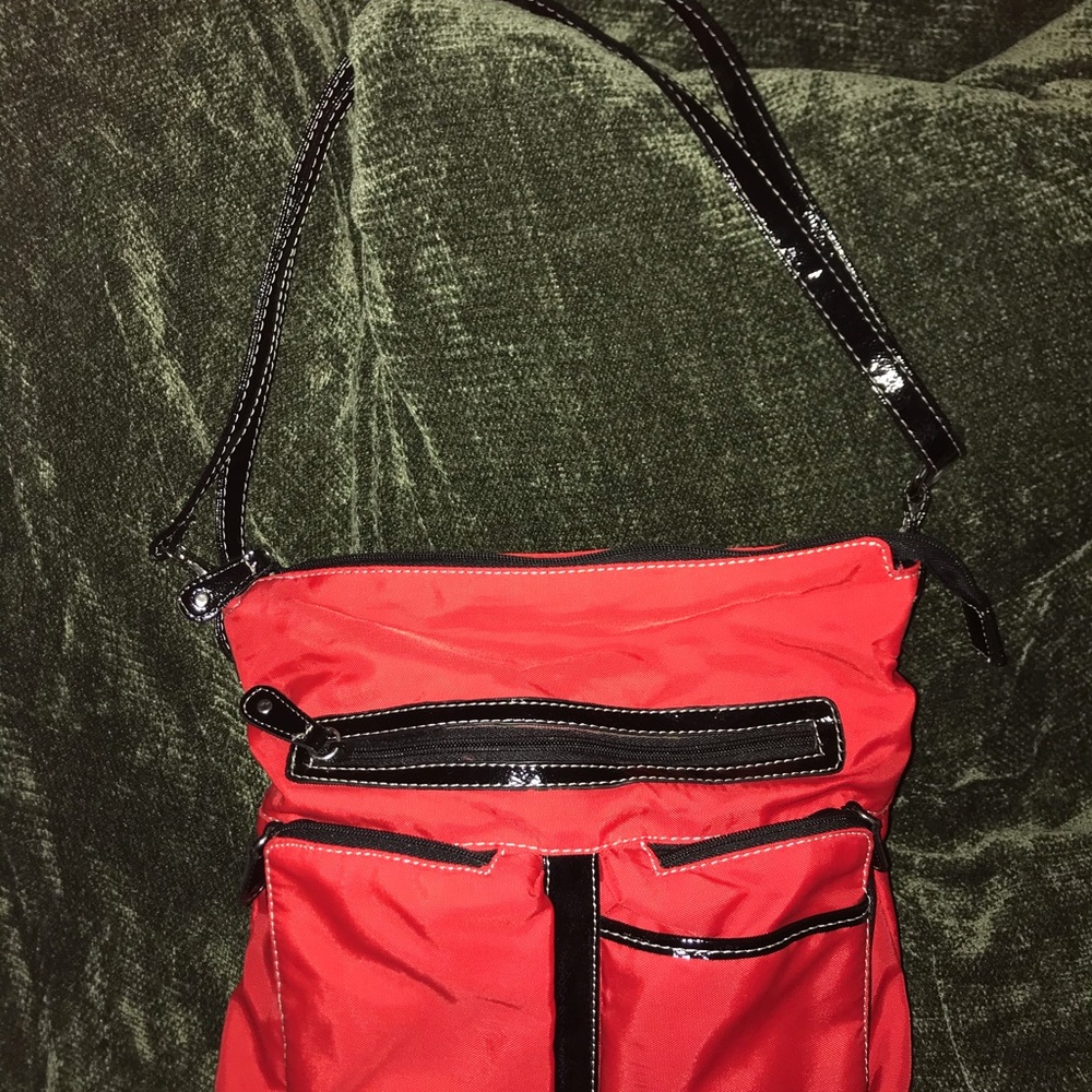 Multi-sac nylon purse